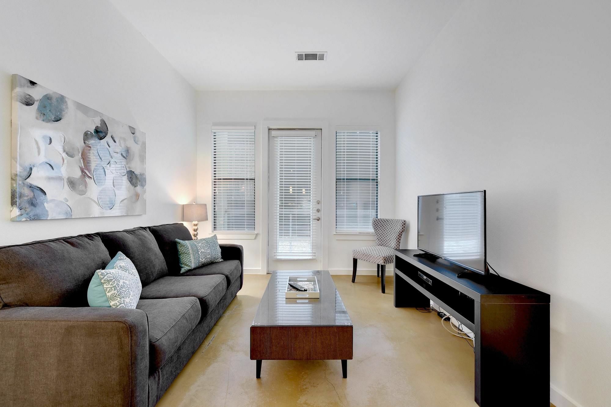 Hip Downtown Suite By Austinstays Экстерьер фото